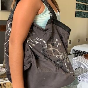 Leah and luca floral tote.